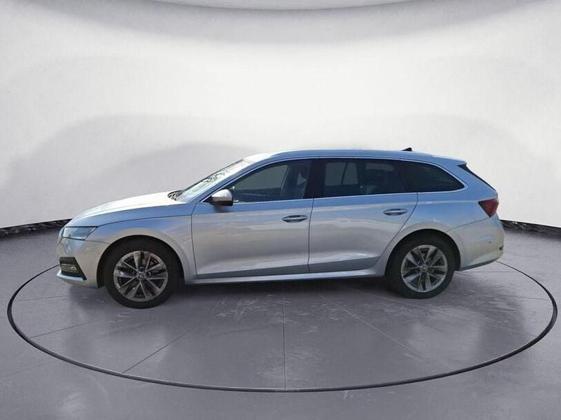 Second-hand Skoda Octavia Style 150 CP (110 kW) 2022 Argintiu Break