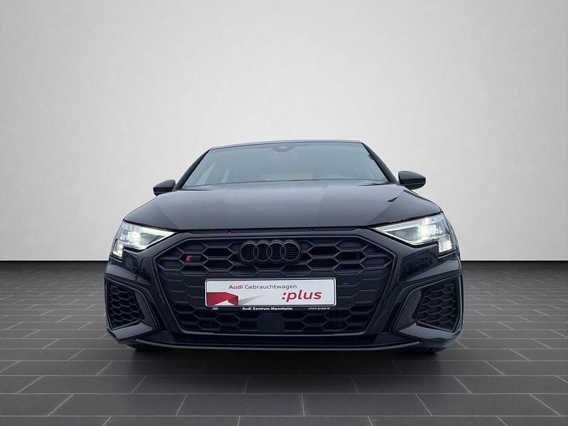 Gebraucht Audi S3 Sport 310 PS (228 kW) 2022 Mythosschwarz metallic (metallic) Limousine