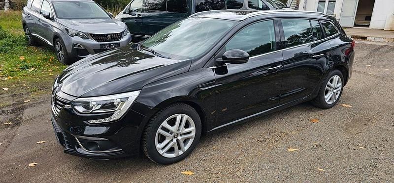 Gebraucht Renault Mégane IV Business 132 PS (97 kW) 2018 Schwarz Limousine