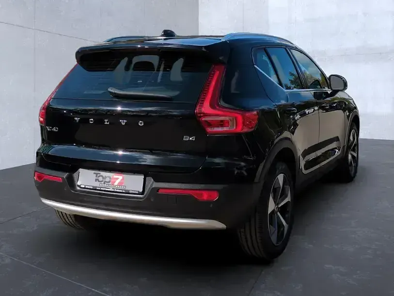 Gebraucht Volvo XC40 Ultimate 197 PS (144 kW) 2023 Black stone SUV
