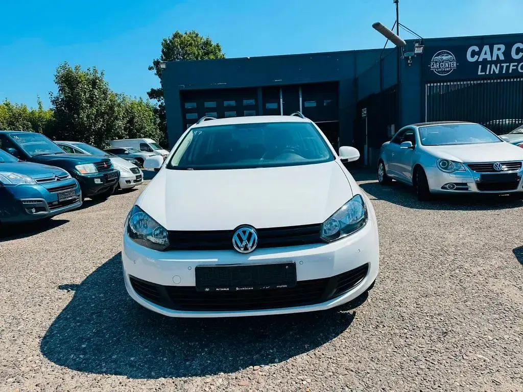 Gebraucht VW Golf VII Trendline 105 PS (77 kW) 2012 Weiß Kombi
