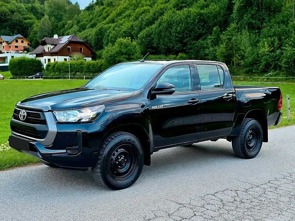 Gebraucht Toyota HiLux 150 PS (110 kW) 2021 Schwarz Pickup