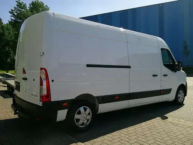 Gebraucht Renault Master 150 PS (110 kW) 2023 Weiß Van / Kleinbus