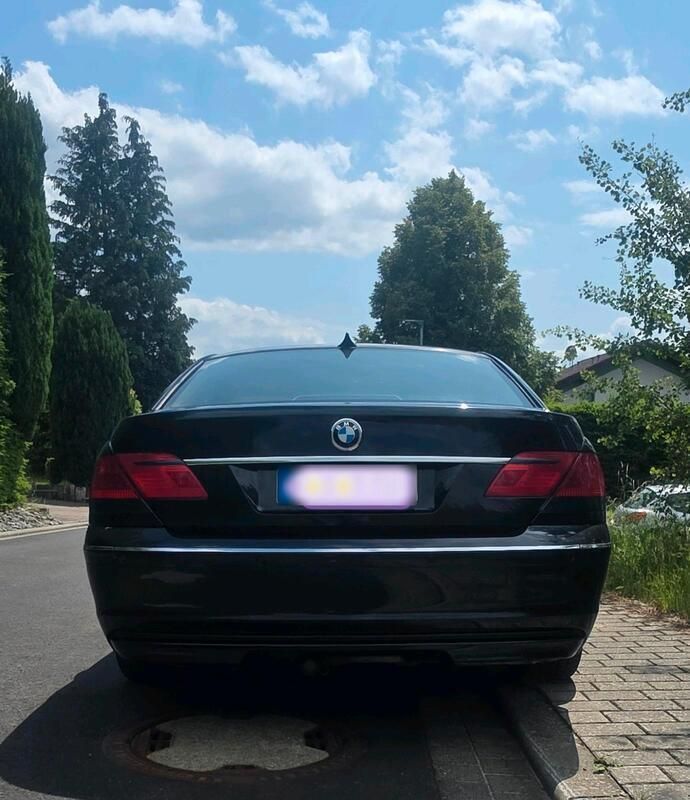 Schwarz Gebraucht 2006 BMW 740 Limousine | 3.500 € (Guter Preis) - Bild 1/4