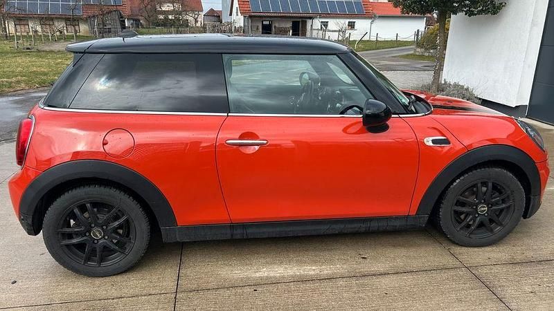 Gebraucht Mini Cooper 136 PS (100 kW) 2019 Orange Kleinwagen
