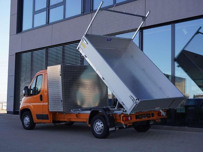 Nowe Opel Movano 140 KM (102 kW) 2026 Pomarańczowy Van