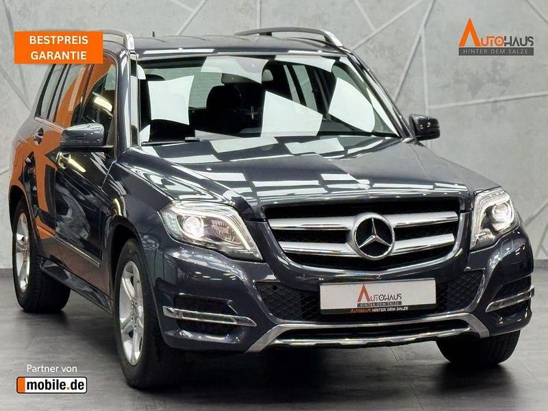 Grau Gebraucht 2015 Mercedes GLK220 SUV | 20.450 € (Etwas zu teuer) - Bild 1/4