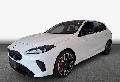 Neu BMW 120 Basis 170 PS (125 kW) 2025 Weiß Kleinwagen