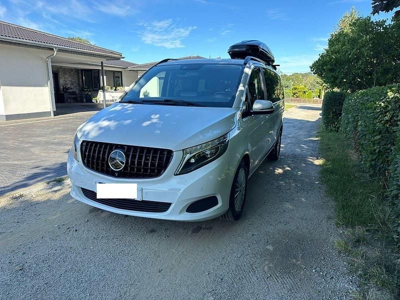 Gebraucht Mercedes V220 Avantgarde 163 PS (119 kW) 2016 Weiß Van / Kleinbus