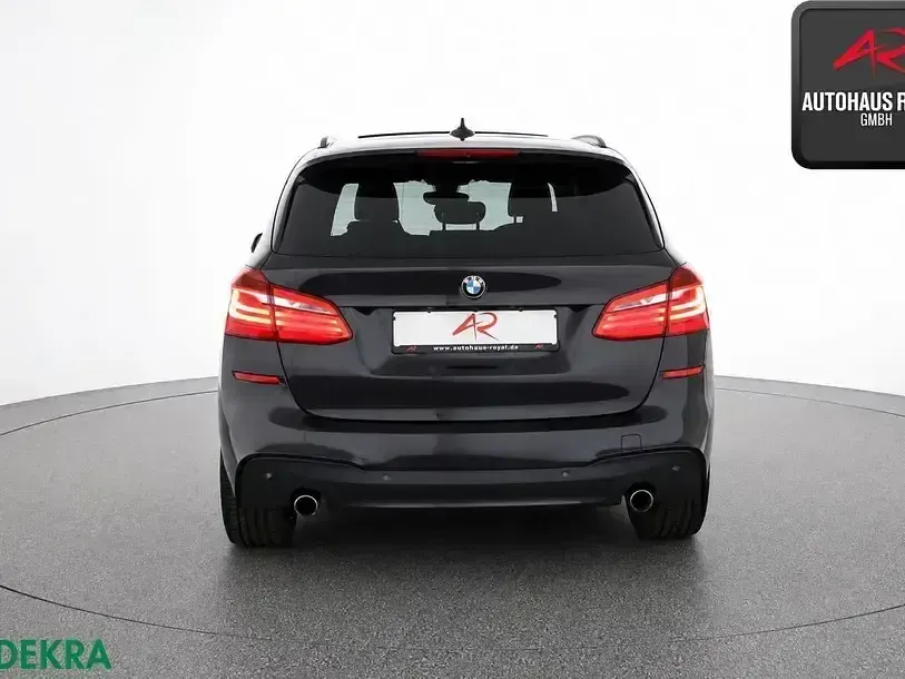 Gebraucht BMW 220 Active Tourer M Sport 190 PS (139 kW) 2018 Schwarz Van / Kleinbus