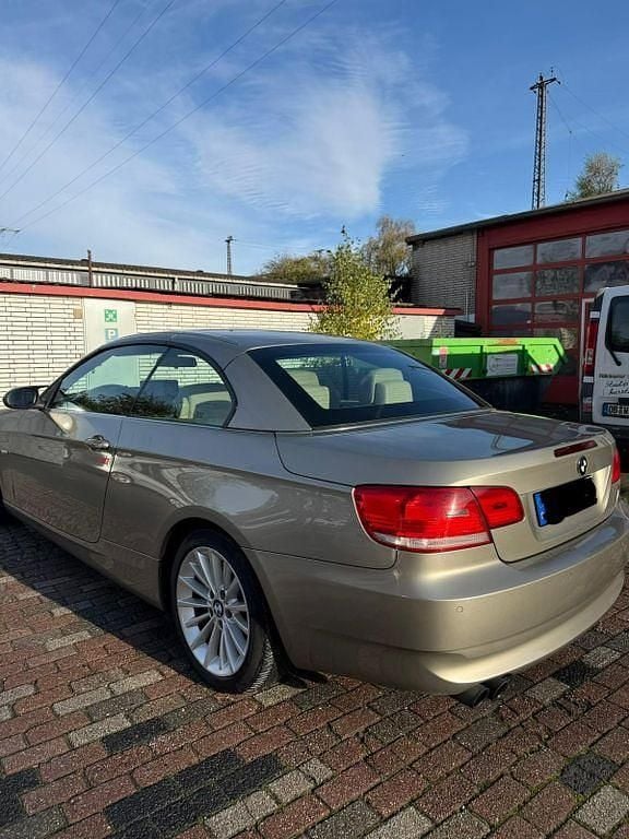 Gebraucht BMW 325 Cabriolet 218 PS (160 kW) 2007 Braun Cabrio