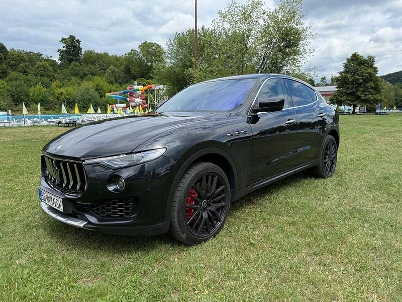 Gebraucht Maserati Levante 430 PS (316 kW) 2019 Schwarz SUV