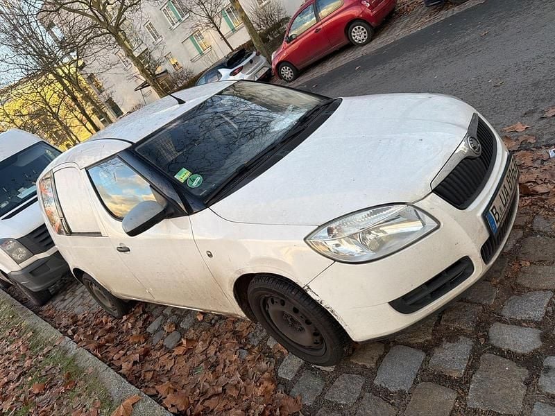 Gebraucht Skoda Roomster 86 PS (63 kW) 2008 Weiß Van / Kleinbus