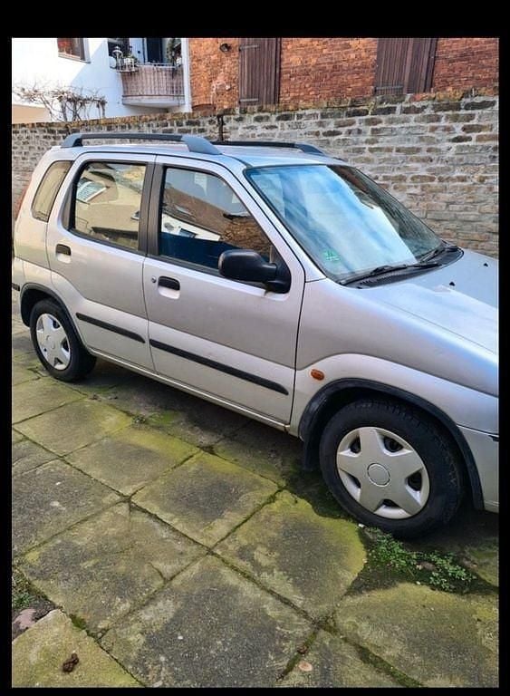 Silber Gebraucht 2001 Suzuki Ignis Kleinwagen | 900 € (Superpreis) - Bild 1/3