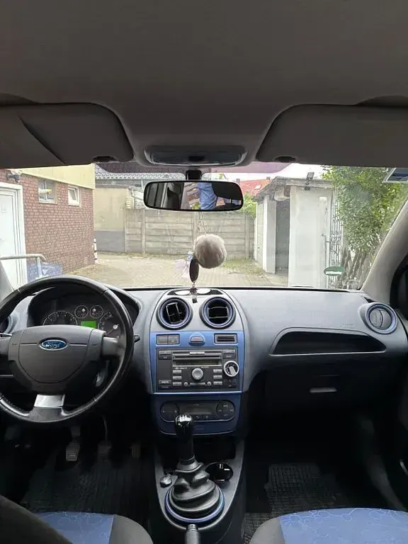 Gebraucht Ford Fiesta Ambiente 80 PS (58 kW) 2008 Blau Kleinwagen