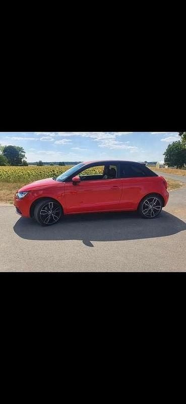 Rot Gebraucht 2013 Audi A1 Ambition Limousine | 5.999 € (Superpreis) - Bild 1/4