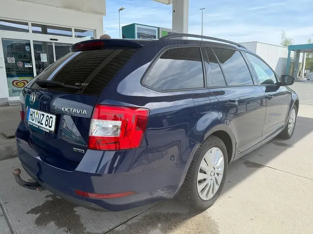 Gebraucht Skoda Octavia G-TEC Ambition 110 PS (80 kW) 2018 Blau Kombi