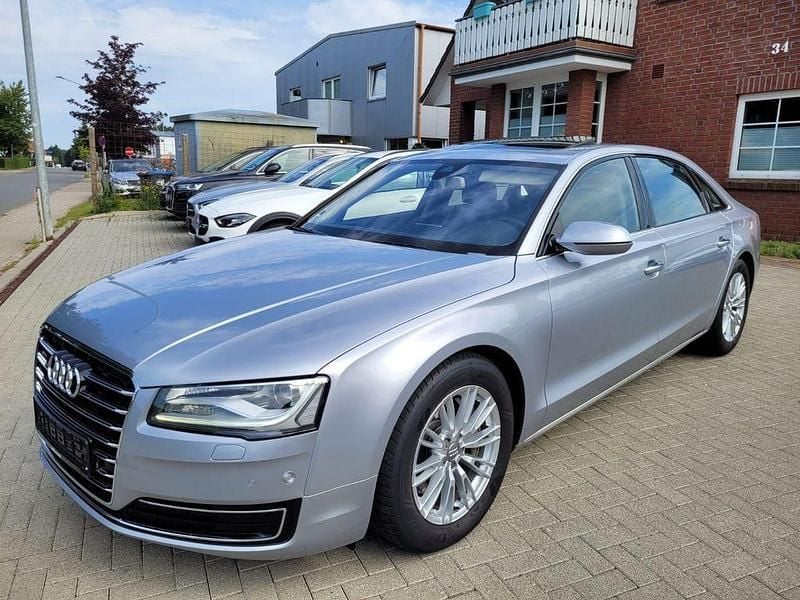 Silber Gebraucht 2014 Audi A8L Sport Limousine | 27.990 € (Fairer Preis) - Bild 1/4