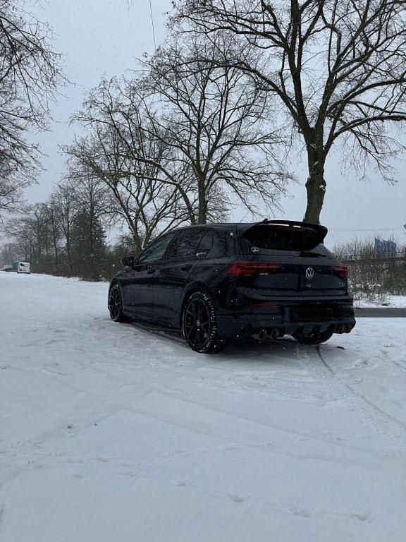 Gebraucht VW Golf VIII R 333 PS (244 kW) 2021 Schwarz Limousine