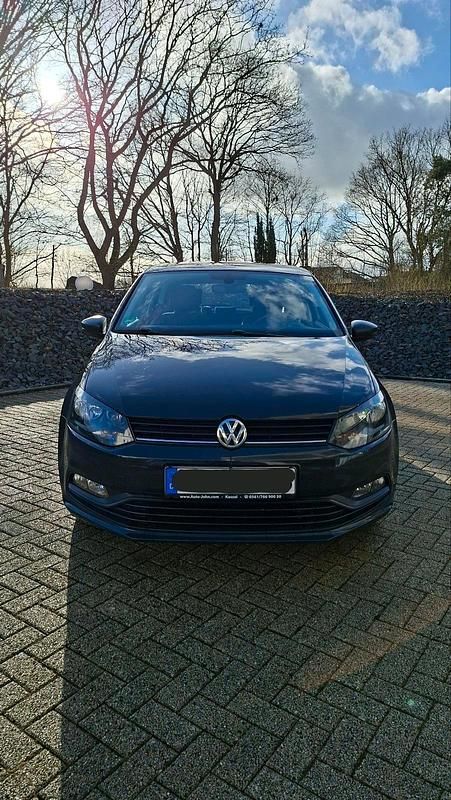 Gebraucht VW Polo 60 PS (44 kW) 2014 Grau Kleinwagen