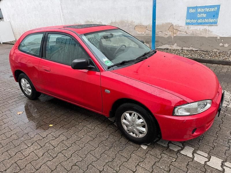 Rot Gebraucht 1989 Mitsubishi Colt Kleinwagen | 2.990 € - Bild 1/4