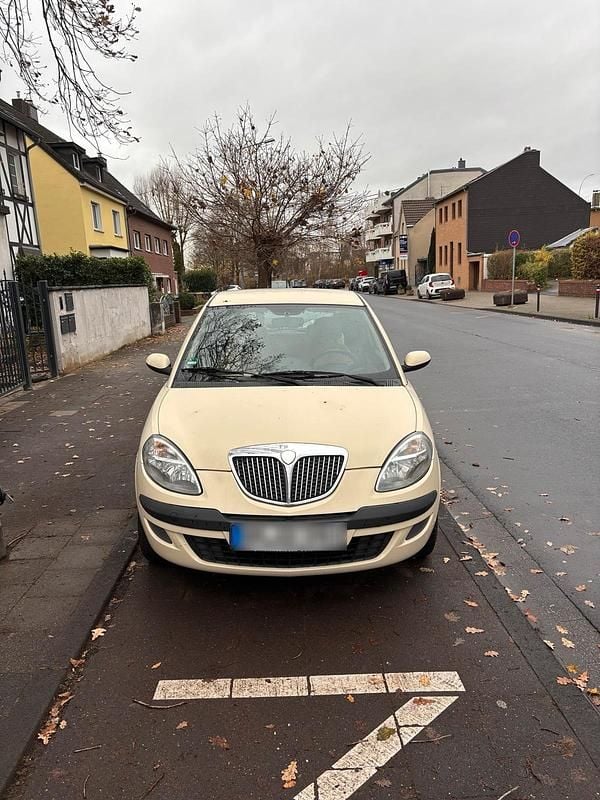 Gebraucht Lancia Ypsilon 61 PS (44 kW) 2003 Beige Kleinwagen