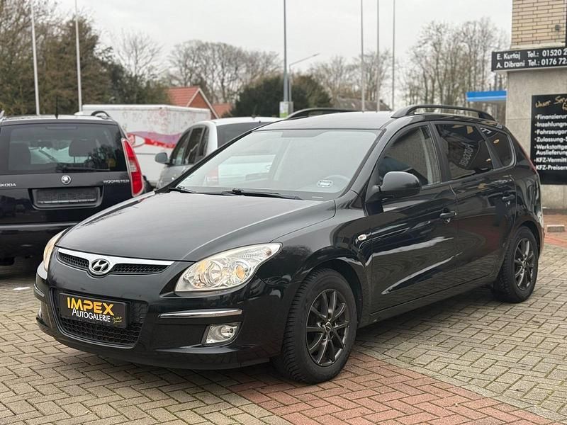 Gebraucht Hyundai i30 126 PS (92 kW) 2009 Schwarz Kombi