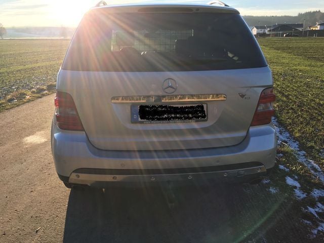 Gebraucht Mercedes ML350 272 PS (200 kW) 2005 Silber metallic SUV