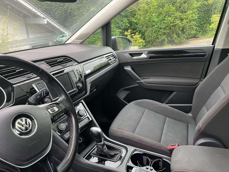 Gebraucht VW Touran Sound 150 PS (110 kW) 2017 Indiumgrau metallic Van / Kleinbus
