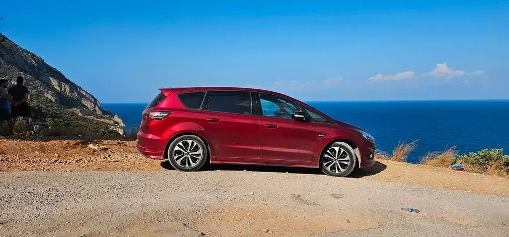 Gebraucht Ford S-MAX ST-Line 241 PS (177 kW) 2019 Rot Van / Kleinbus