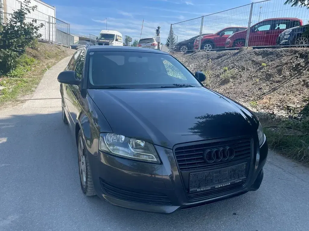 Gebraucht Audi A3 Attraction 140 PS (102 kW) 2008 Grau Kleinwagen