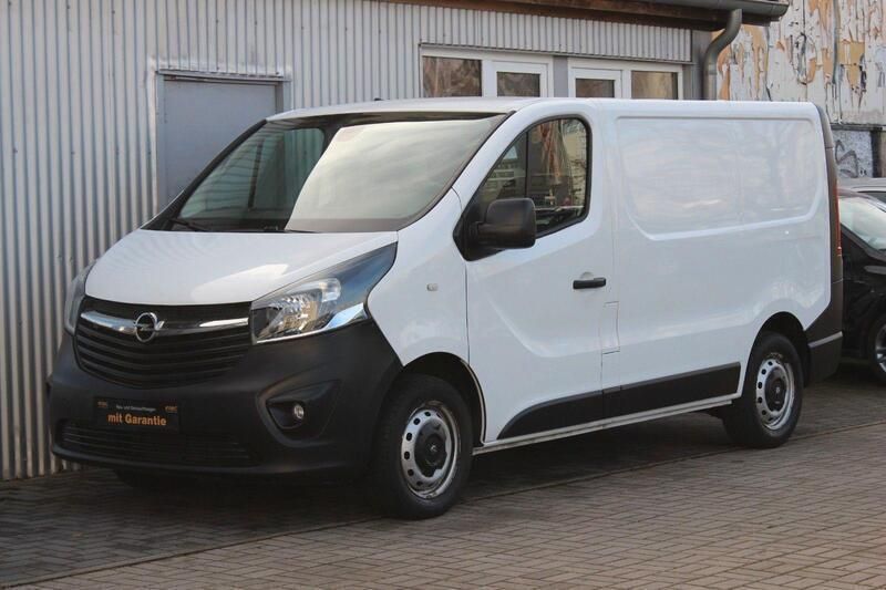 Weiß Gebraucht 2017 Opel Vivaro Van | 11.490 € (Superpreis) - Bild 1/4