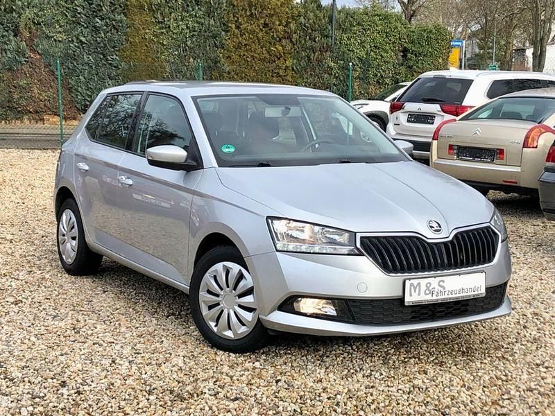 Gebraucht Skoda Fabia Cool Plus 60 PS (44 kW) 2020 Silber Kleinwagen