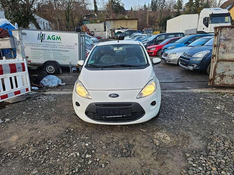 Gebraucht Ford Ka Trend 69 PS (50 kW) 2011 Crystalweiß Kleinwagen