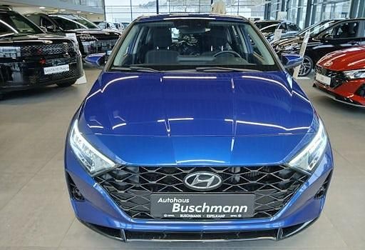 Gebraucht Hyundai i20 Intro Edition 100 PS (73 kW) 2020 Blau Kleinwagen