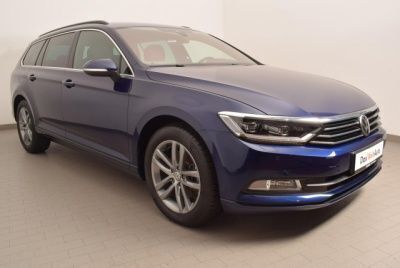 Gebraucht VW Passat Comfortline 150 PS (110 kW) 2018 Blau metallic Kombi