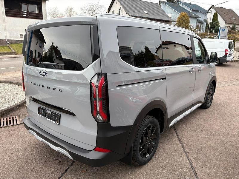 Neu Ford Tourneo Active 150 PS (110 kW) 2025 Grau Van / Kleinbus