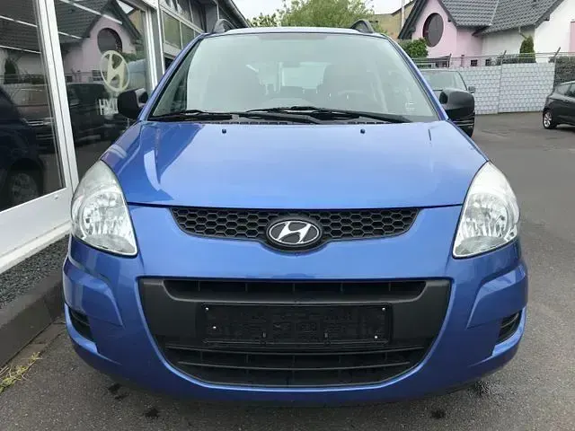 Gebraucht Hyundai Matrix Classic 103 PS (75 kW) 2010 Blau Van / Kleinbus