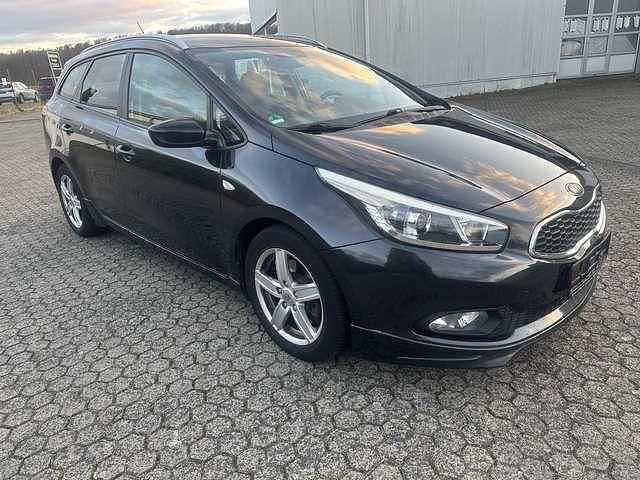 Gebraucht Kia Ceed Edition 7 99 PS (72 kW) 2013 Kleinwagen