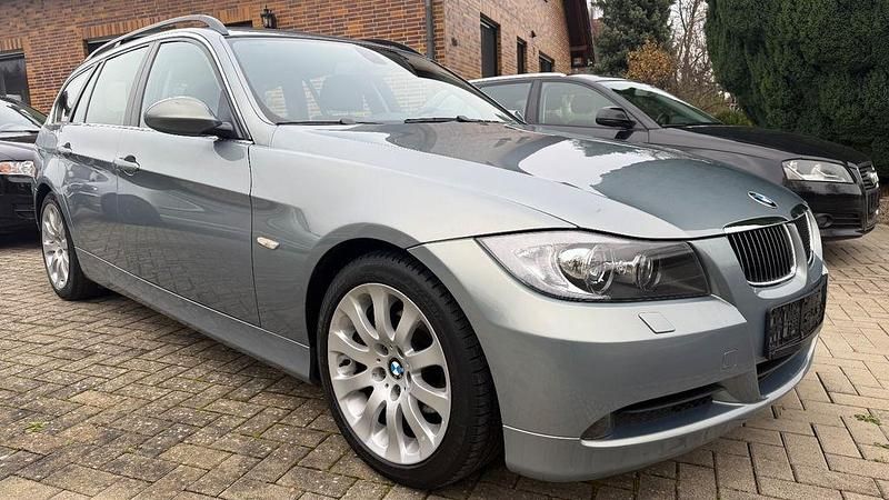 Gebraucht BMW 325 218 PS (160 kW) 2005 Grau metallic Limousine