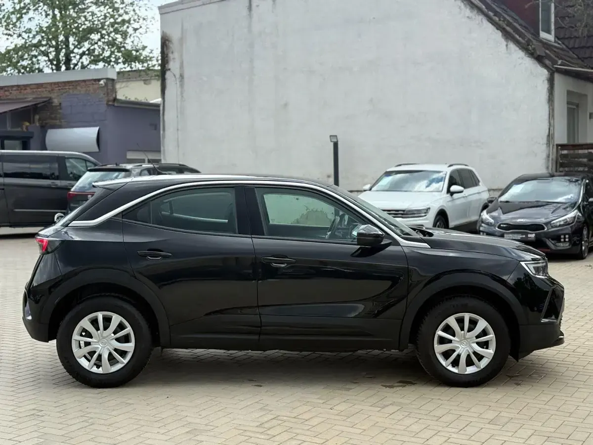 Second-hand Opel Mokka Basis 101 CP (74 kW) 2022 Negru SUV