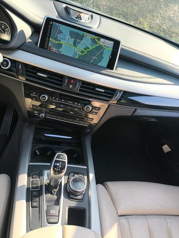 Second-hand BMW X5 381 CP (280 kW) 2014 Negru SUV