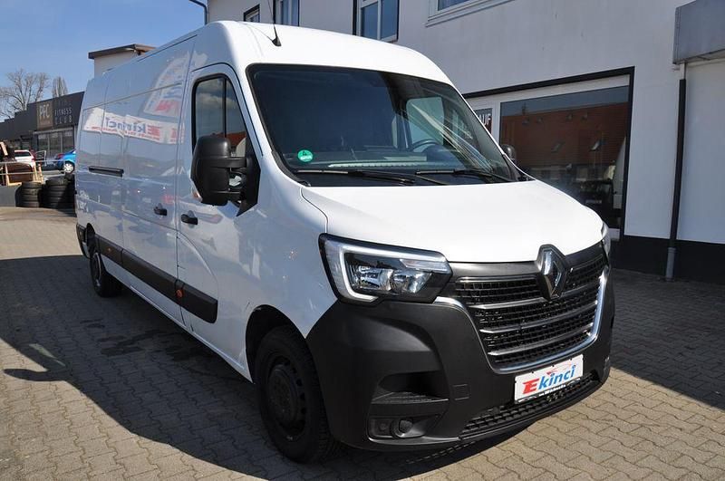 Second-hand Renault Master 150 CP (110 kW) 2022 Alb Monovolum