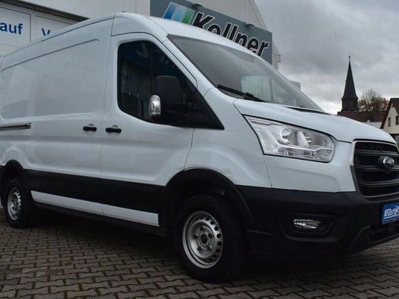Gebraucht Ford Transit Trend 105 PS (77 kW) 2022 Weiß Van / Kleinbus