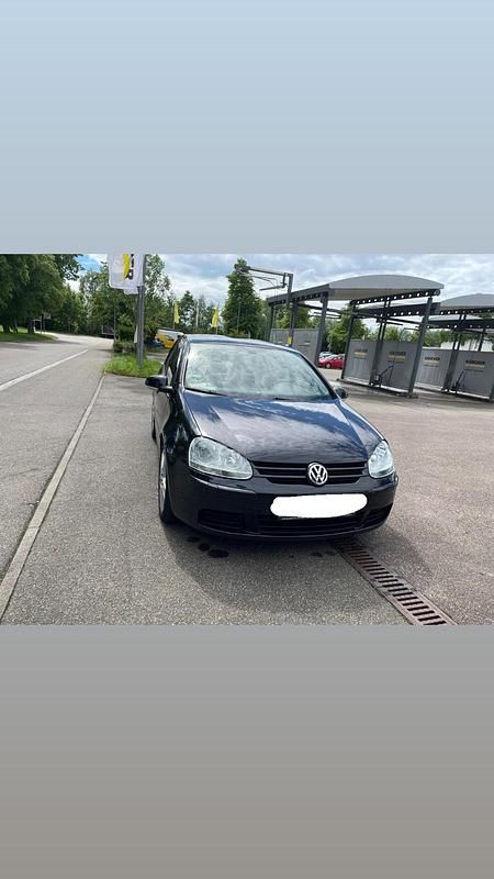 Schwarz Gebraucht 2005 VW Golf Limousine | 1.300 € (Superpreis) - Bild 1/4