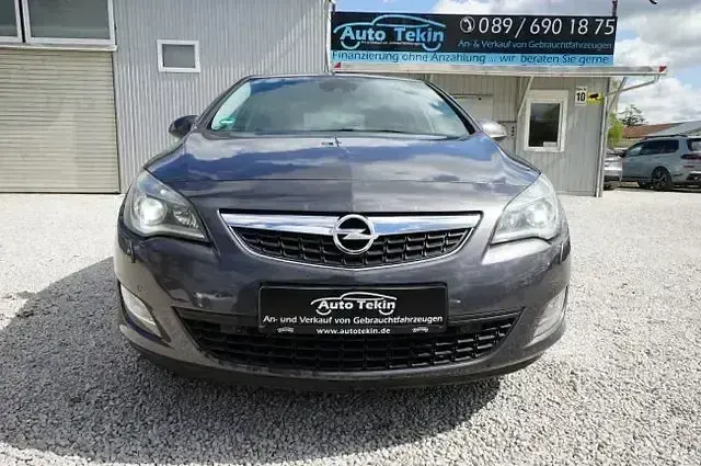 Gebraucht Opel Astra 180 PS (132 kW) 2010 Grau Limousine