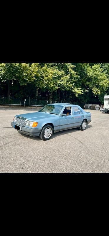 Gebraucht 1986 Mercedes E250 Limousine | 9.950 € - Bild 1/4