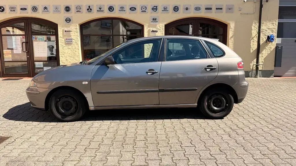 Gebraucht Seat Ibiza 75 PS (55 kW) 2002 Grau Kleinwagen
