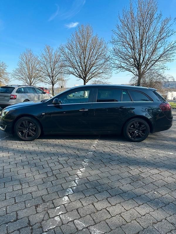 Gebraucht Opel Insignia 170 PS (125 kW) 2015 Schwarz Kombi