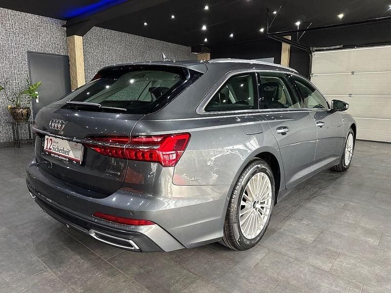 Gebraucht Audi A6 S-Line 299 PS (219 kW) 2022 Grau Kombi